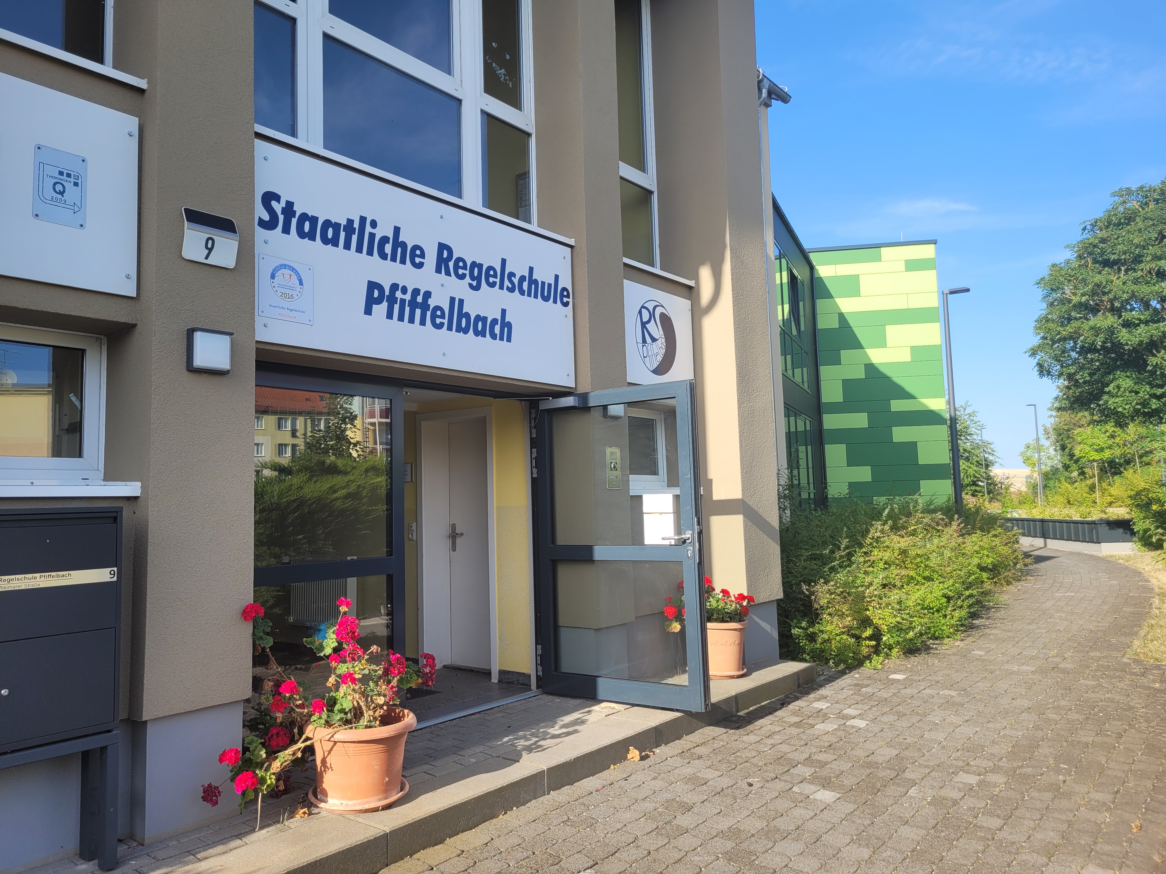 Neubau